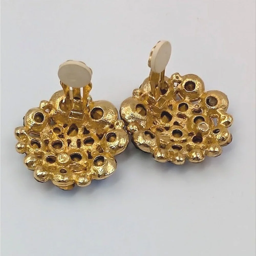 VTG Rhinestone Cluster Earrings Gold Tone‎ Multicolor Pave Clip On Rainbow